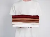 T-Shirt Stapel - Ordnung im Kleiderschrank - Ordnung mit Stil