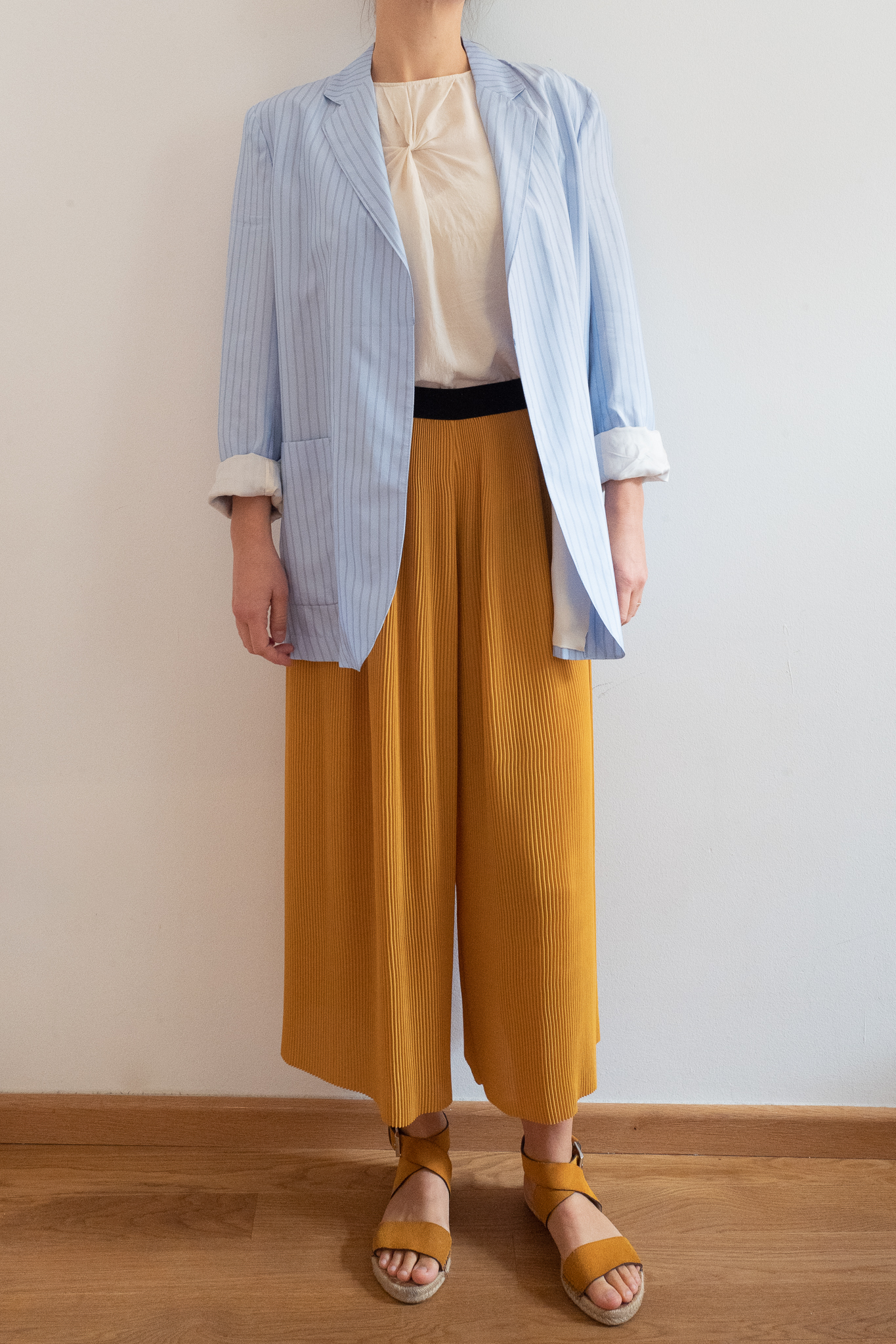 Ordnung mit Stil - online Stilberatung - Outfit Blazer mit Plisseehose